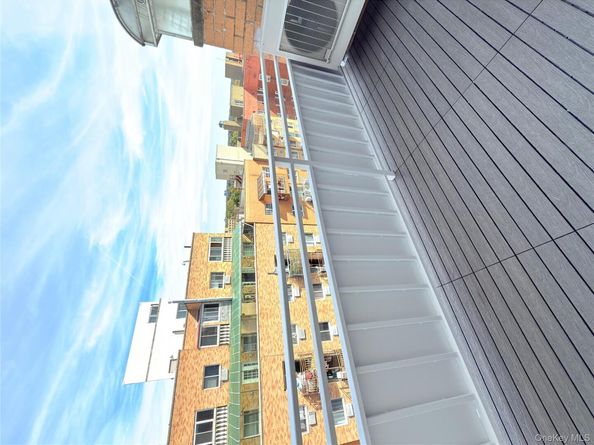 4317 Union Street 8B, Flushing NY 11355