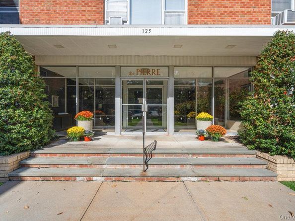 125 Main Street 1T, Port Washington NY 11050