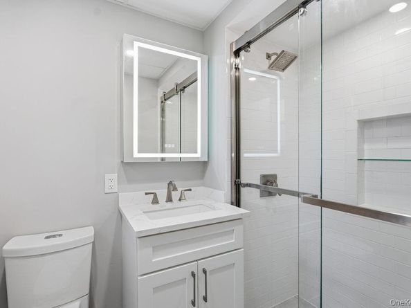 125 Main Street 1T, Port Washington NY 11050
