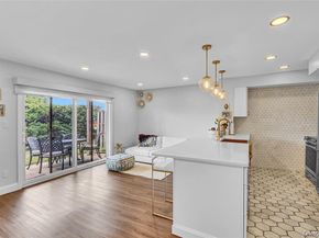 1 Anchorage Way 201, Freeport NY 11520