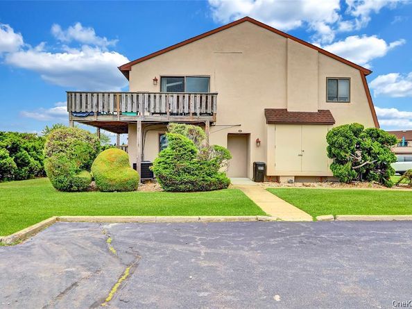 1 Anchorage Way 201, Freeport NY 11520