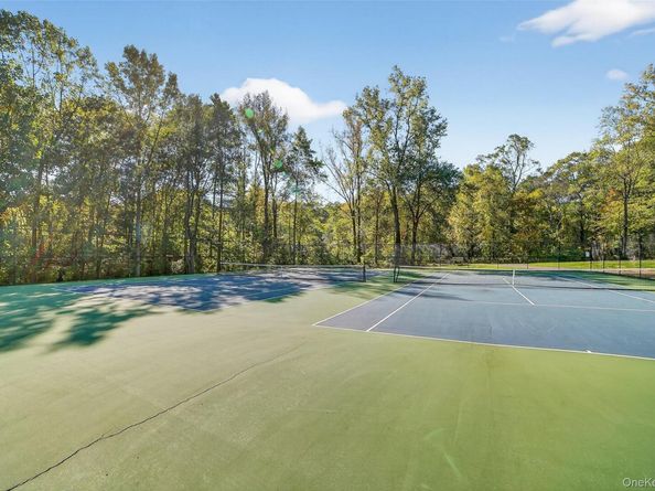 132 Stone Meadow, South Salem NY 10590