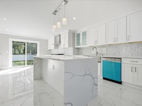 15 cottage  blvd, Hicksville NY 11801