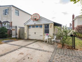 146 Caroline Avenue, Garden City South NY 11530