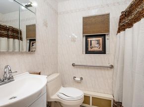 146 Caroline Avenue, Garden City South NY 11530