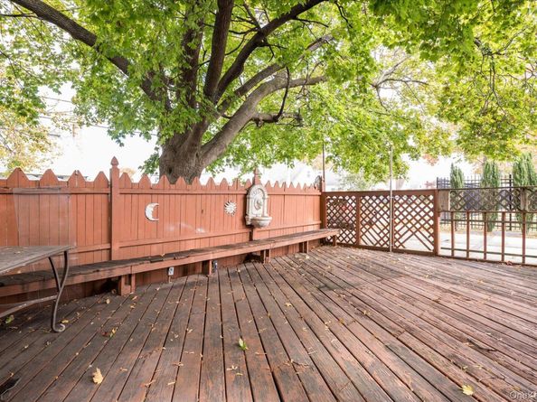 146 Caroline Avenue, Garden City South NY 11530