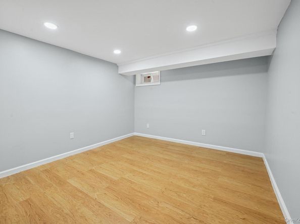 73 Broadway, Valley Stream NY 11580