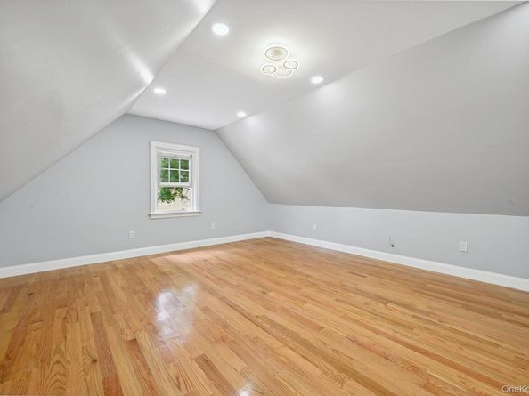 73 Broadway, Valley Stream NY 11580