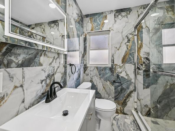 73 Broadway, Valley Stream NY 11580