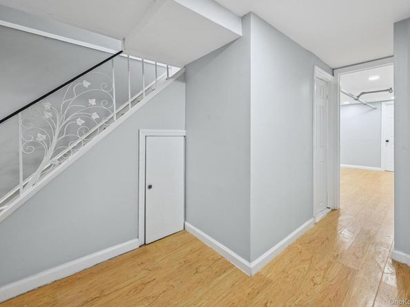 73 Broadway, Valley Stream NY 11580