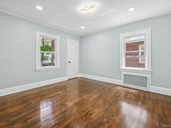 73 Broadway, Valley Stream NY 11580