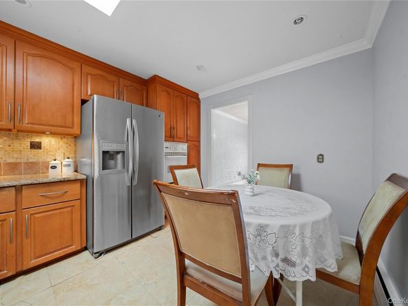 30 Angevine Avenue, Hempstead NY 11550