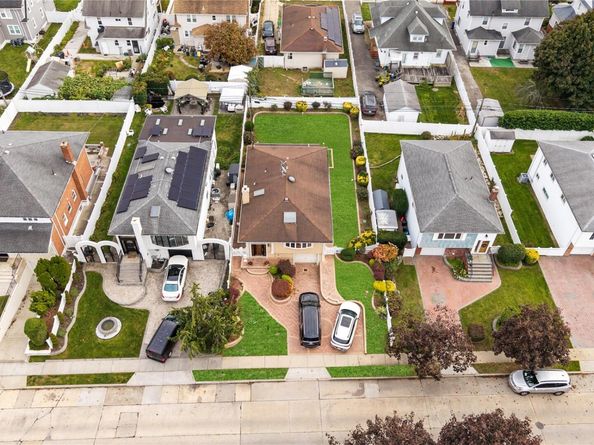 30 Angevine Avenue, Hempstead NY 11550