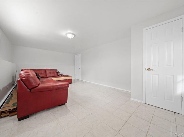 30 Angevine Avenue, Hempstead NY 11550