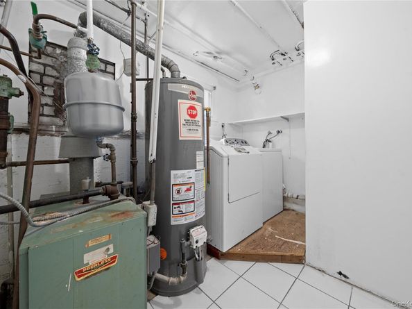 30 Angevine Avenue, Hempstead NY 11550