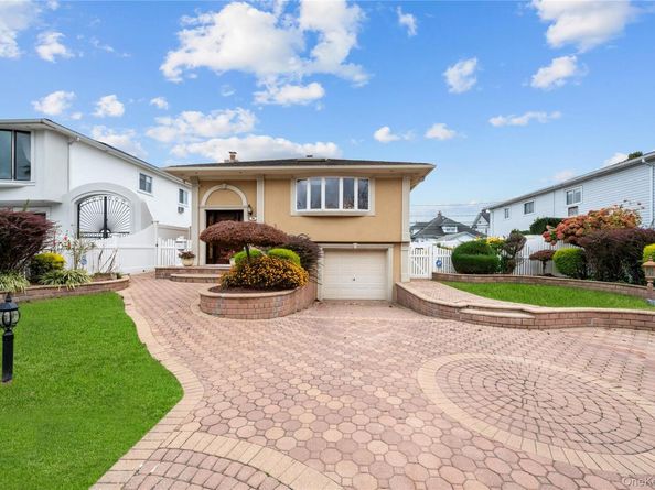 30 Angevine Avenue, Hempstead NY 11550