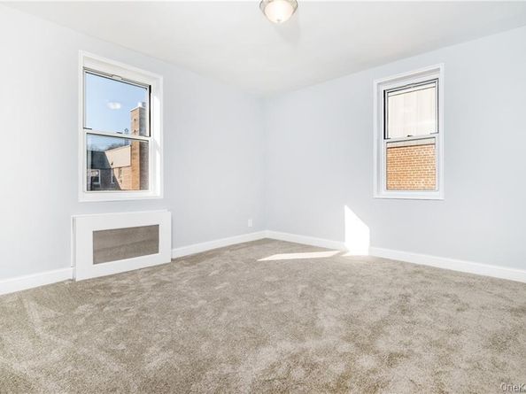 5 Sadore Ln 4L, Yonkers NY 10710