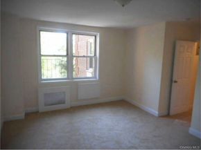 5 Sadore Ln 4L, Yonkers NY 10710