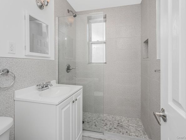 4320 Van Cortlandt Park East 5A, Bronx NY 10470