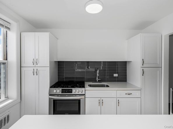 4320 Van Cortlandt Park East 5A, Bronx NY 10470