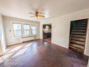 909 2nd Street N, East Northport NY 11731