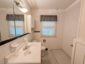 909 2nd Street N, East Northport NY 11731