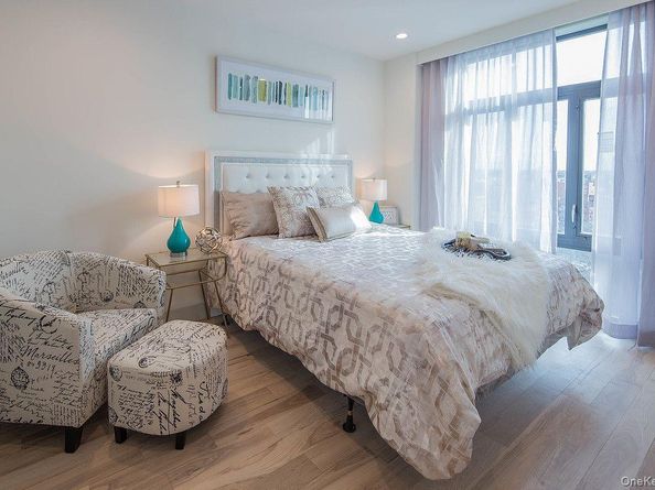 141-26 Northern Boulevard 10B, Flushing NY 11354