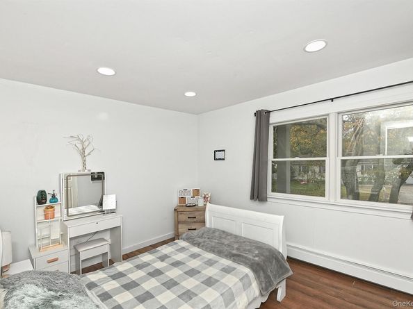 31 Rome Street, East Patchogue NY 11772