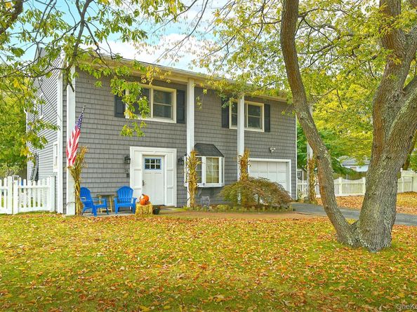 31 Rome Street, East Patchogue NY 11772