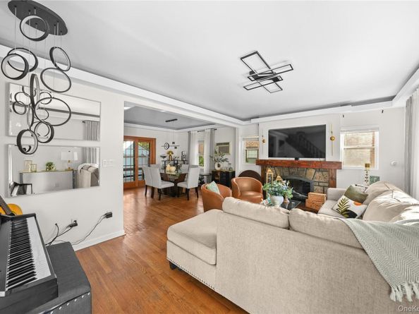163-37 15 Drive, Beechhurst NY 11357