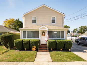 32 Nostrand Street