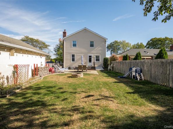 32 Nostrand Street, Farmingdale NY 11735