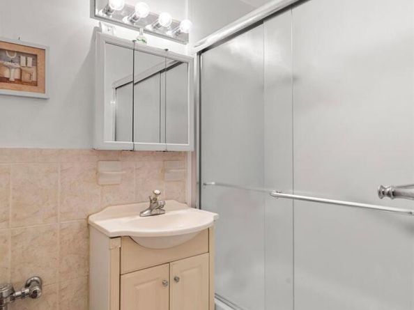 1 Sadore Lane 5Z, Yonkers NY 10710