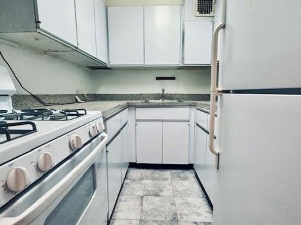 142-05 Roosevelt Avenue 521, Flushing NY 11354