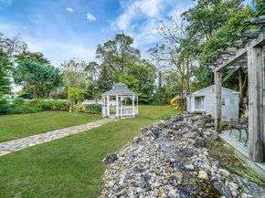 39 Handsome Avenue, Sayville NY 11782