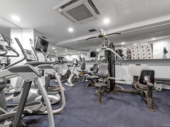 125-10 Queens Boulevard 2006, Kew Gardens NY 11415