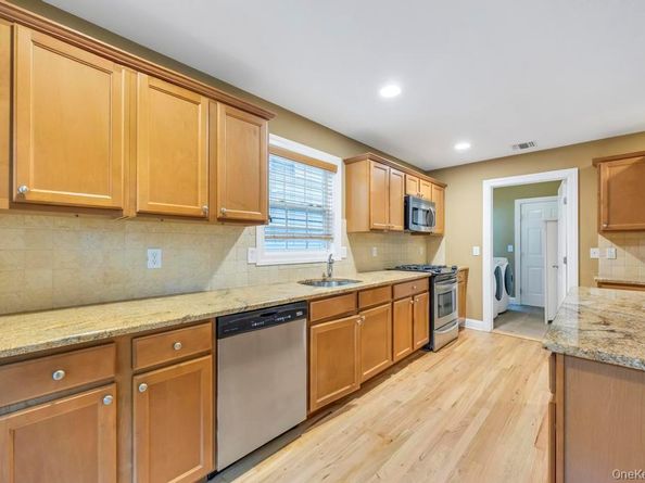 118 Franklin Avenue, East Northport NY 11731