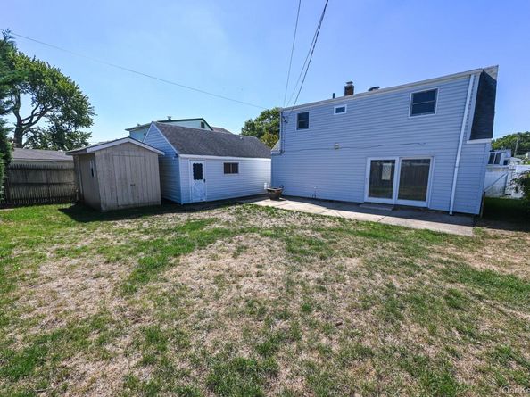 83 Cotton Lane, Levittown NY 11756