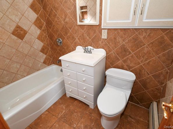 83 Cotton Lane, Levittown NY 11756