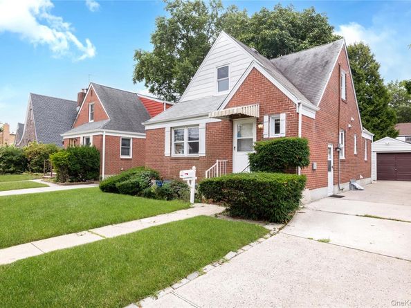 203 Rutland Road, Hempstead NY 11550