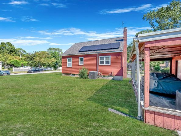 1454 E Forks Road, Bay Shore NY 11706