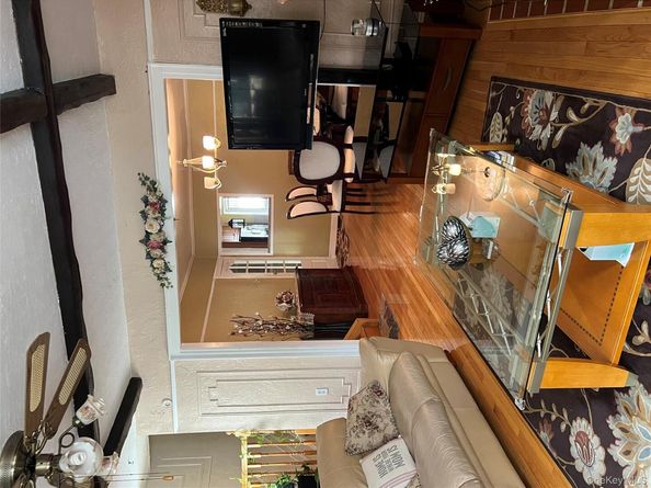 8935 210th Place, Queens Village NY 11427