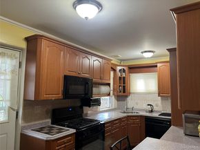 8935 210th Place, Queens Village NY 11427