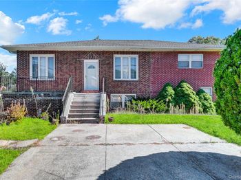 514 Sweet Hollow Road