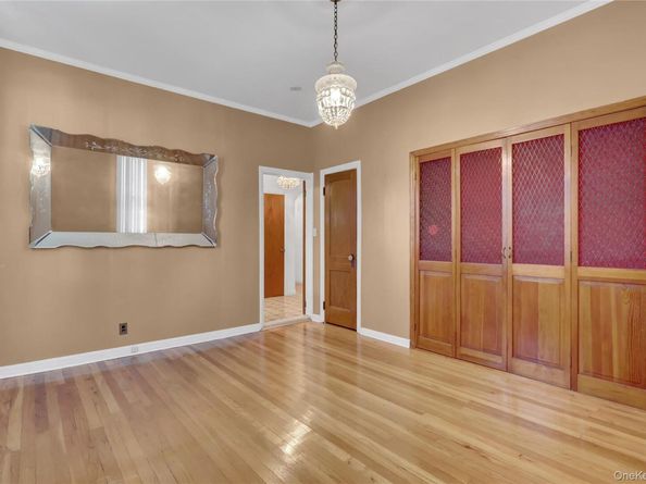 514 Sweet Hollow Road, Melville NY 11747
