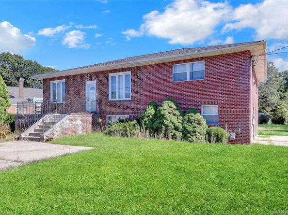 514 Sweet Hollow Road, Melville NY 11747