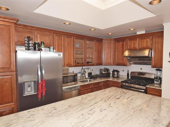 12-34 Diane Place 205 U, Bayside NY 11360