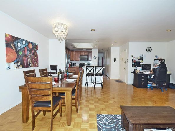 12-34 Diane Place 205 U, Bayside NY 11360