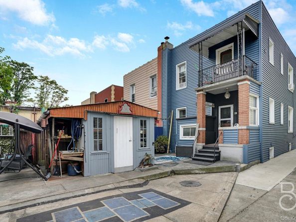 37-09 20th Road, Astoria NY 11105