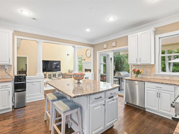 19 Ledgewood Lane, South Salem NY 10590